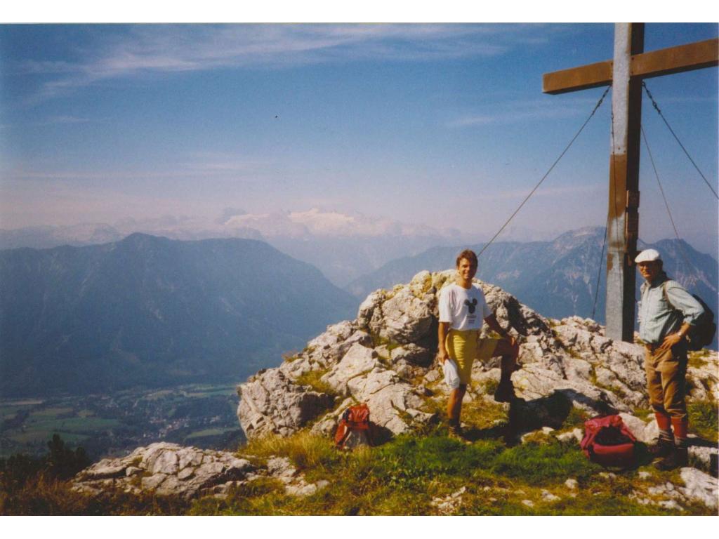 Auf dem Gipfel - Blick zum Dachstein