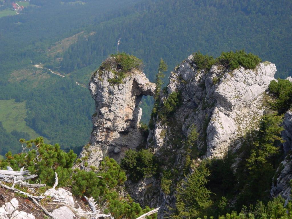 Felsfenster am Ostgrat des Bergwerkskogels