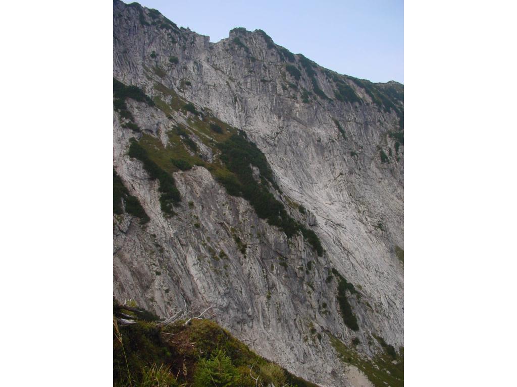 Blick hinauf zu Querung und Platte