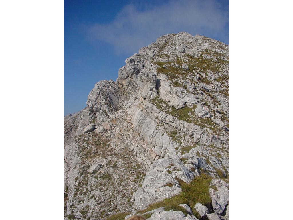 Blick zurück zum Gipfel vom Abstieg zur Hess-Hütte
