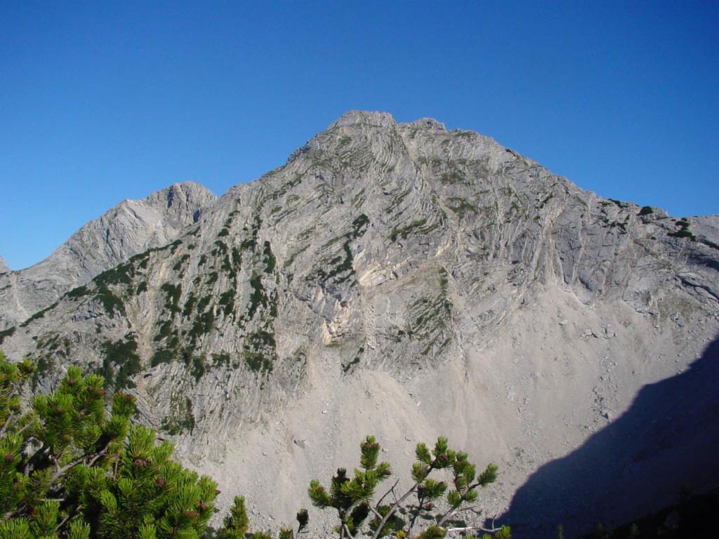 Blick zum Schwarzkogel vom Aufstieg