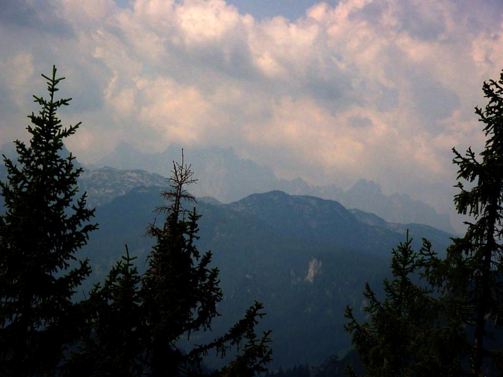 Gosaukamm im Dunst