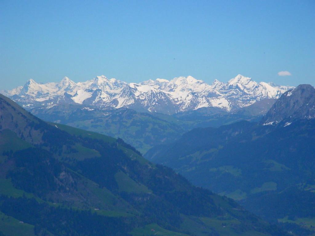 Les Alpes Bernoises