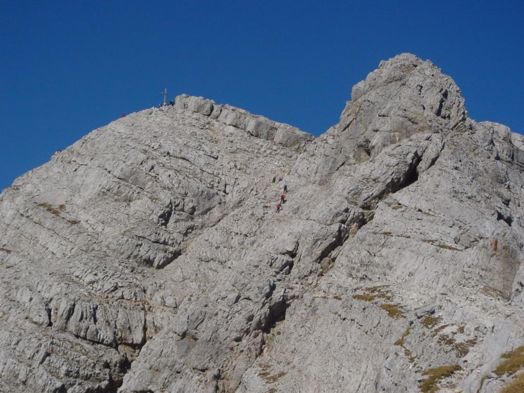 Blick vom Josefinensteig zurück zum Gipfel