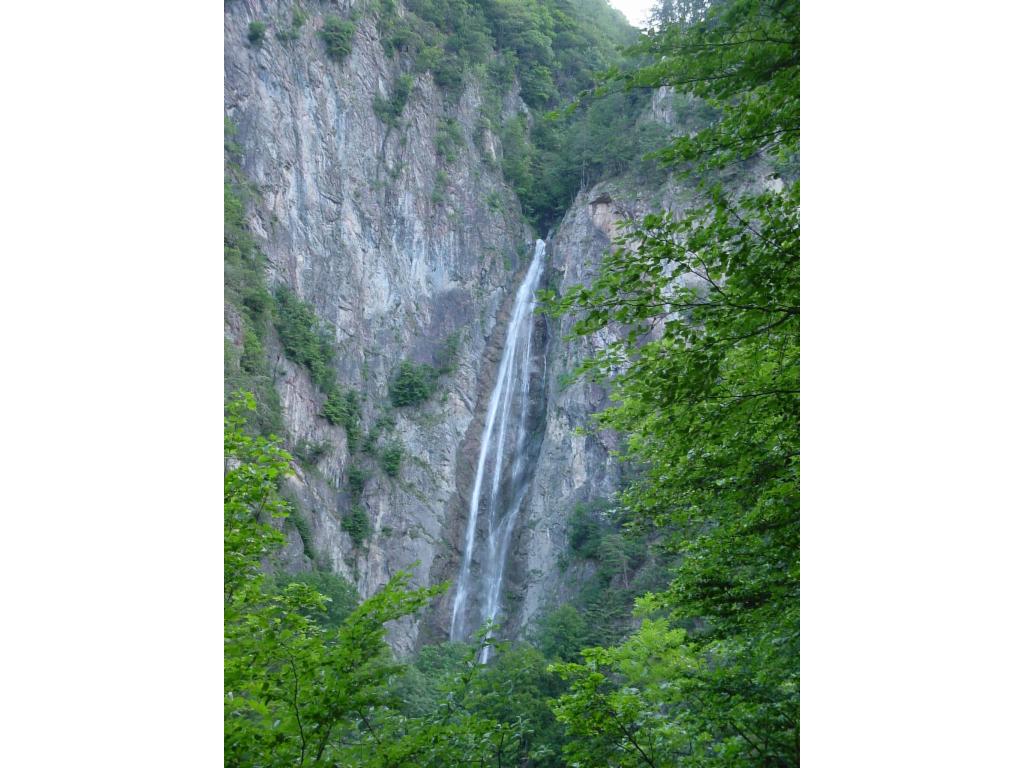 La grande cascade de Morcles