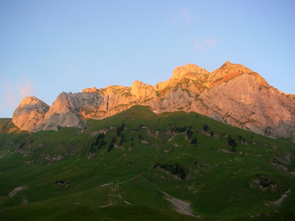 La lumière du coucher depuis le refuge