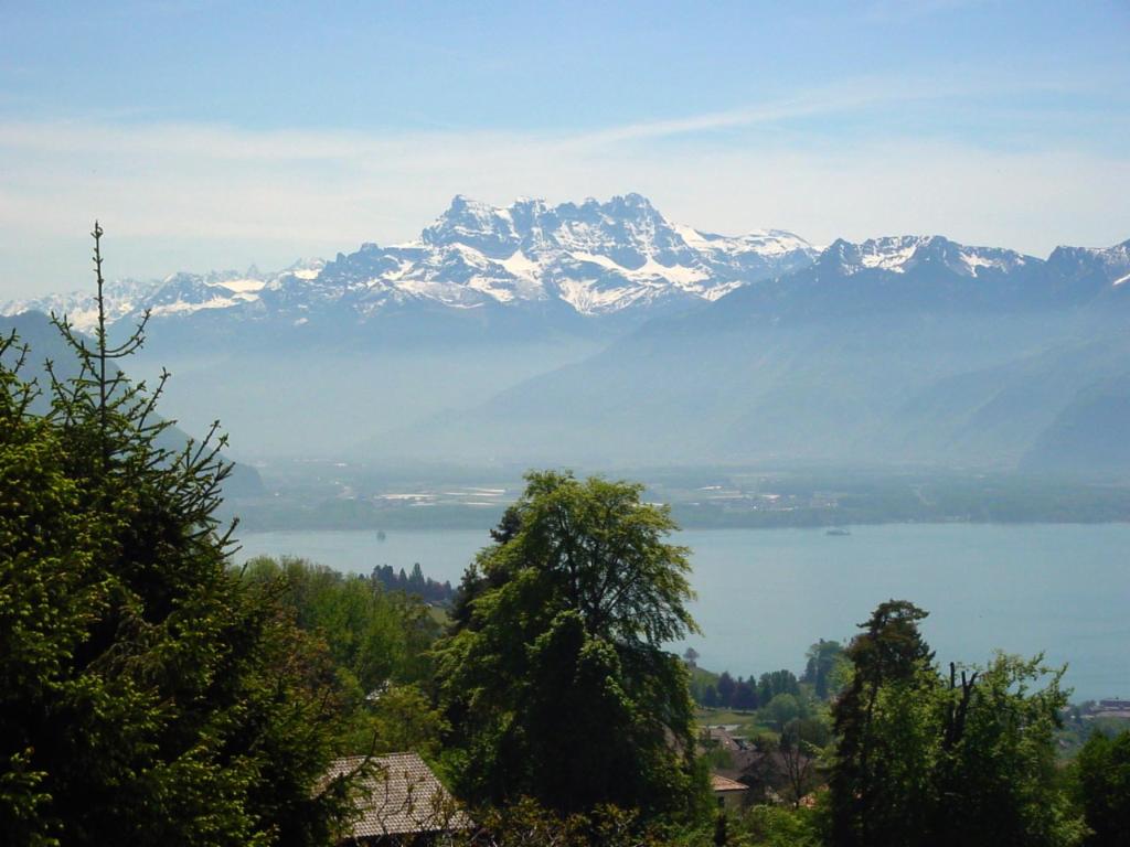 Dents du Midi, vues de la montée