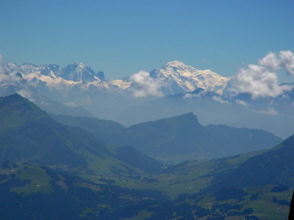 Aiguelle Verte et Mont Blanc
