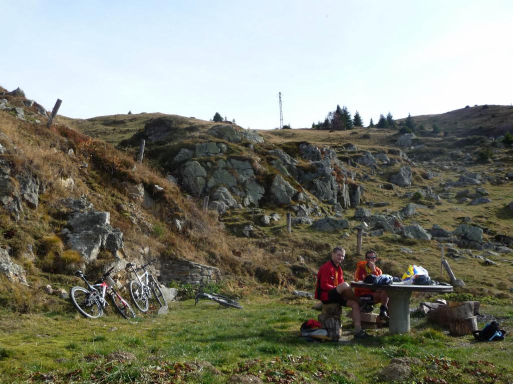 Déjeuner près du Refuge de Merdaret