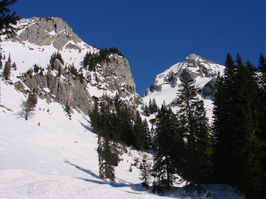 Aufstiegskar mit Hochhäusl rechts