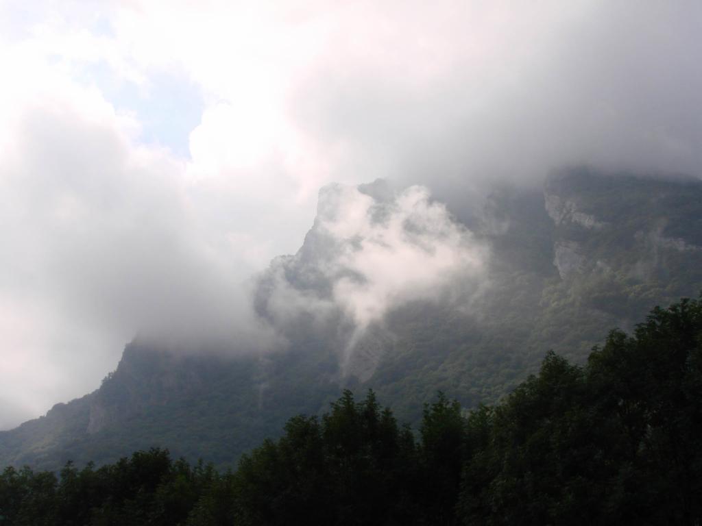 Un trou dans les nuages à côté du Pieu près de St-Paul-de-Varces