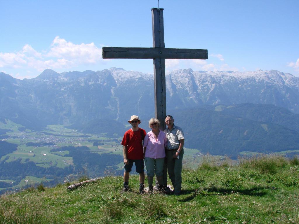 Abtenau und Tennengebirge im Hintergrund