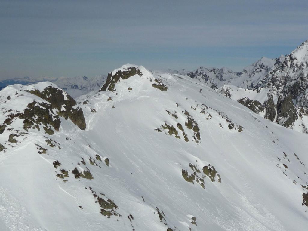 Traversée des bosses sommitales du Grand Colon