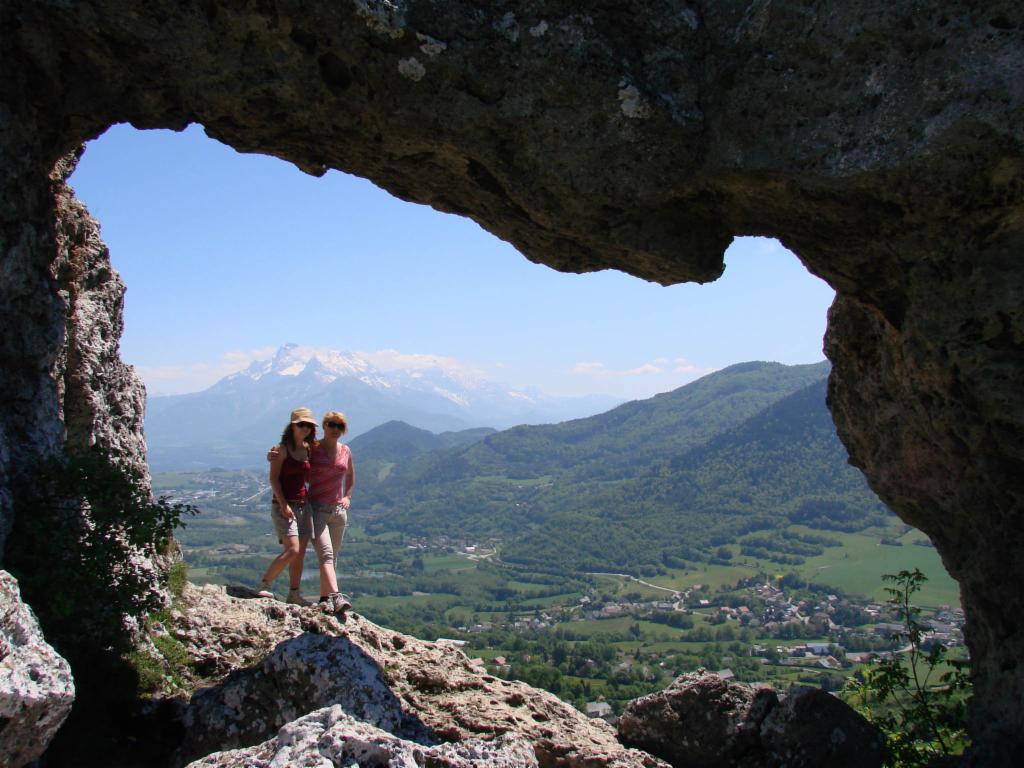 Julia et Claudia devant l'Obiou