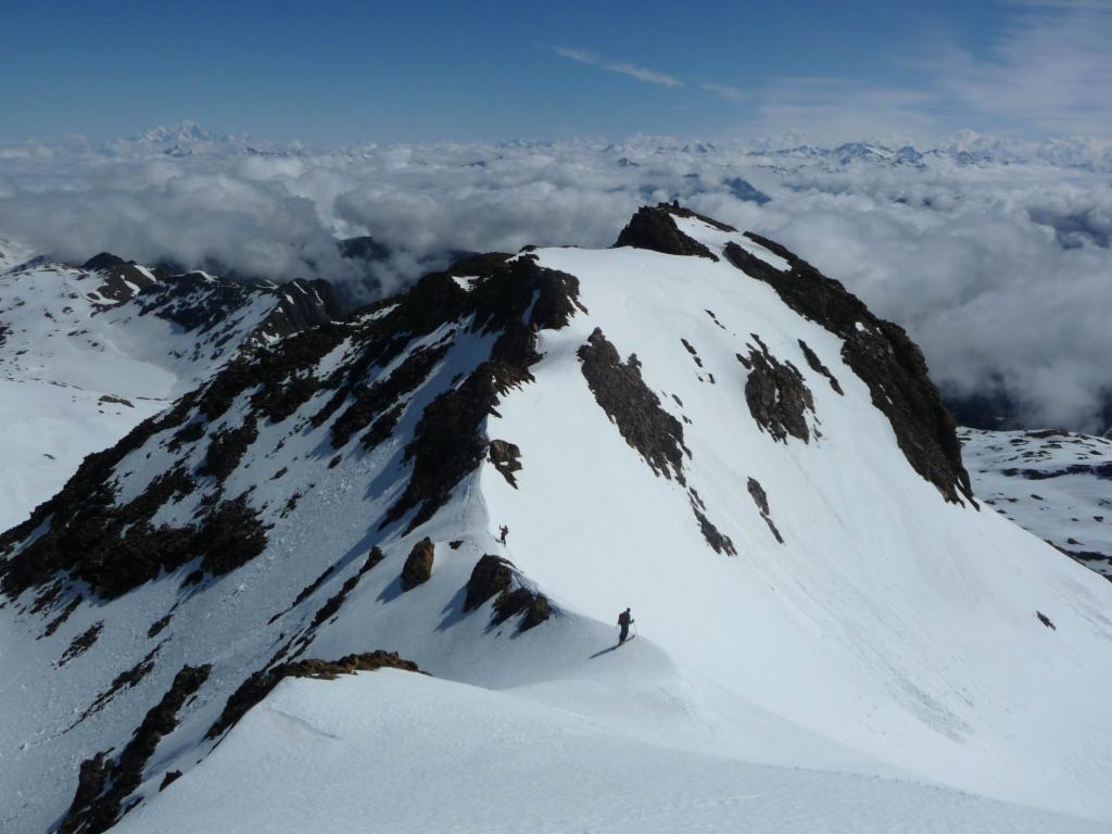 Remontée vers l'Aiguille Noire