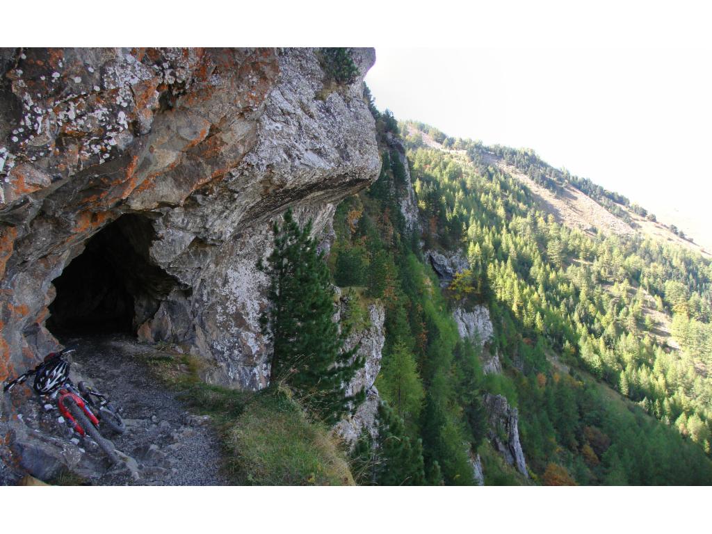 Tunnels avant le Col d'Hurtières