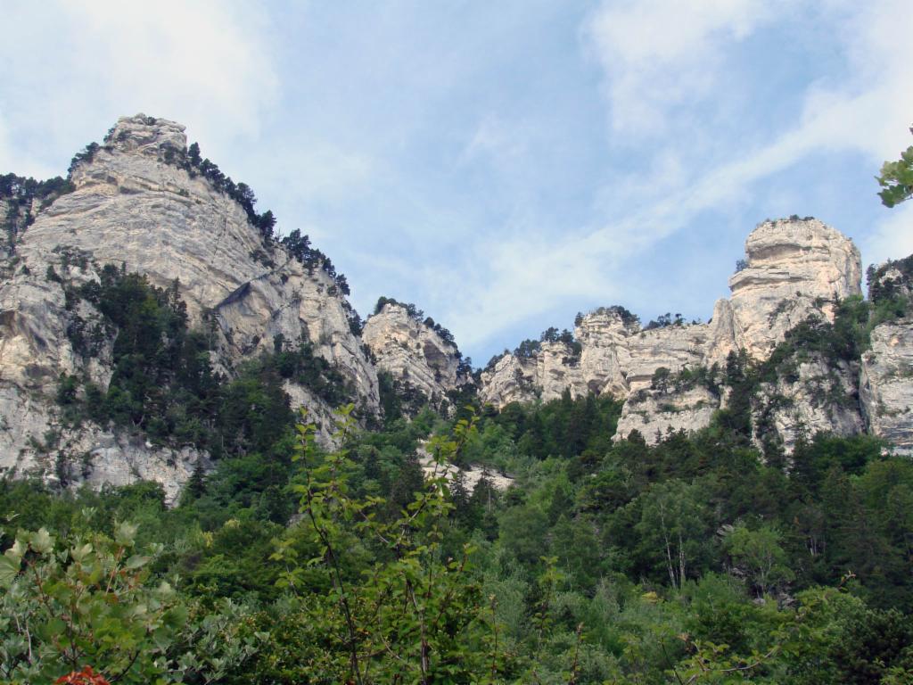 Des tours rocheuses