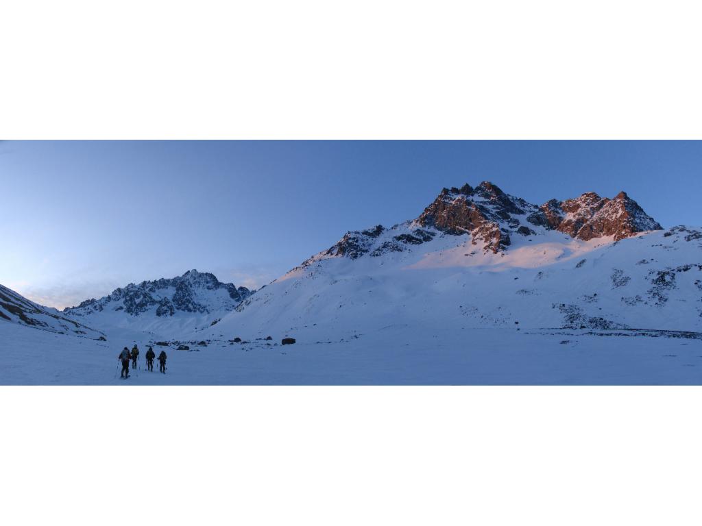 Montée vers le Col d'Arsine: les Agneaux et Pic de Chamoissière