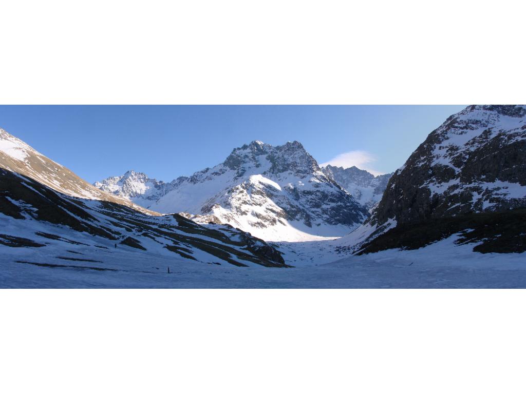 Vallée de Haute-Romanche vers l'Alpe de Villar-Arène