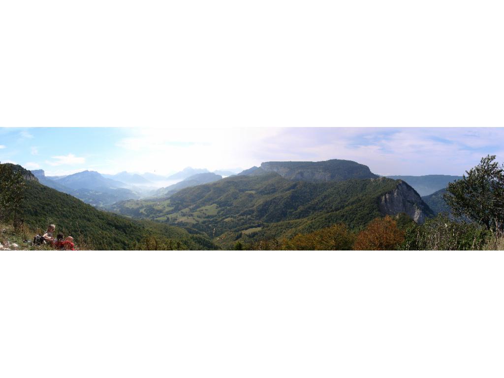 Vue panoramique vers le sud depuis la Pointe de la Gorgeat