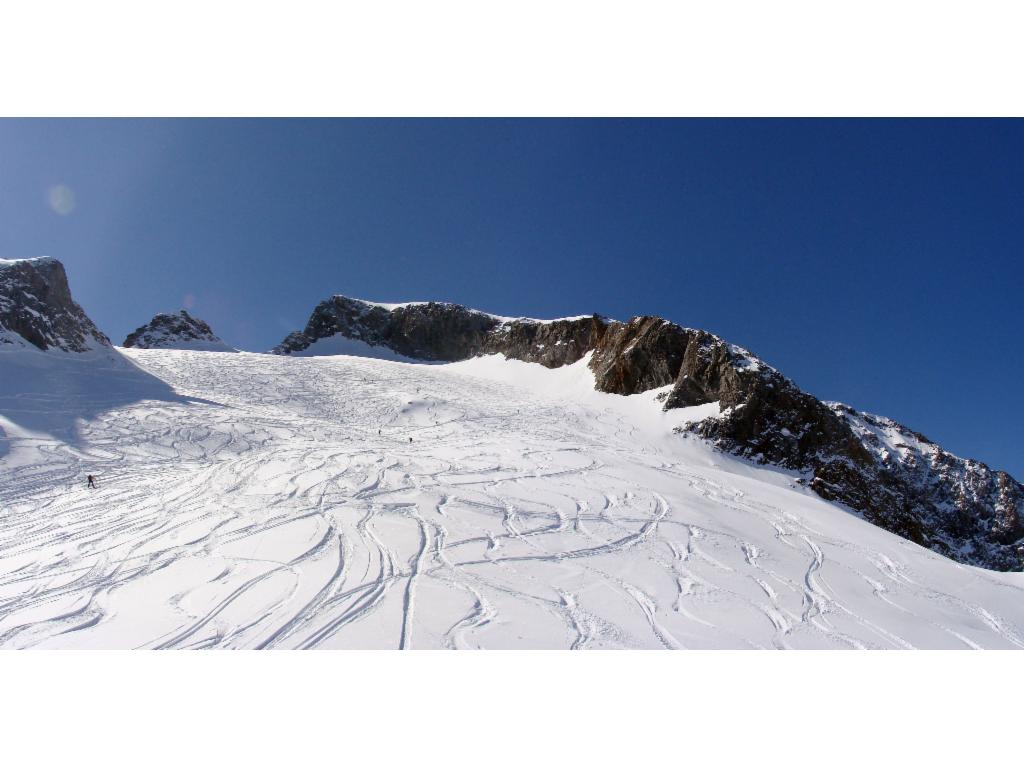 Glacier du Rochail assez tracé