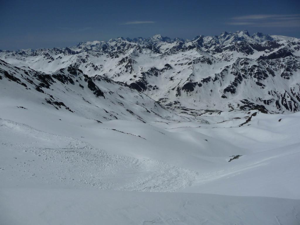 Méga-avalanche dans la combe sud-ouest