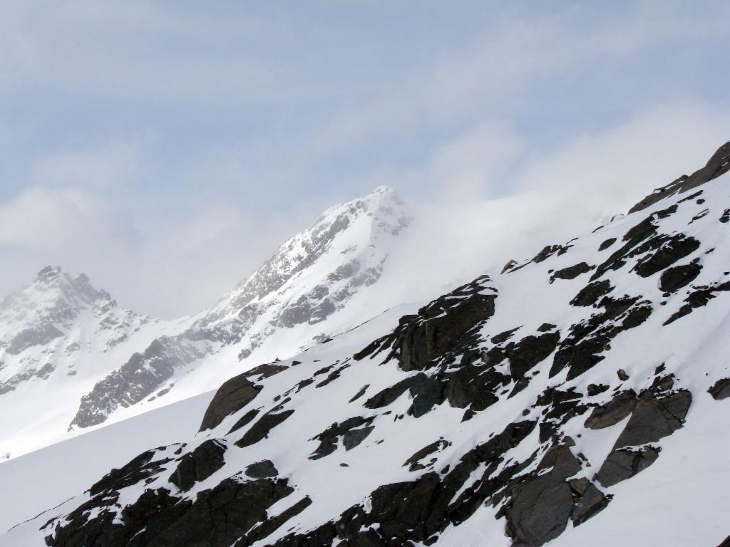 Dreiherrenspitze in Wolken