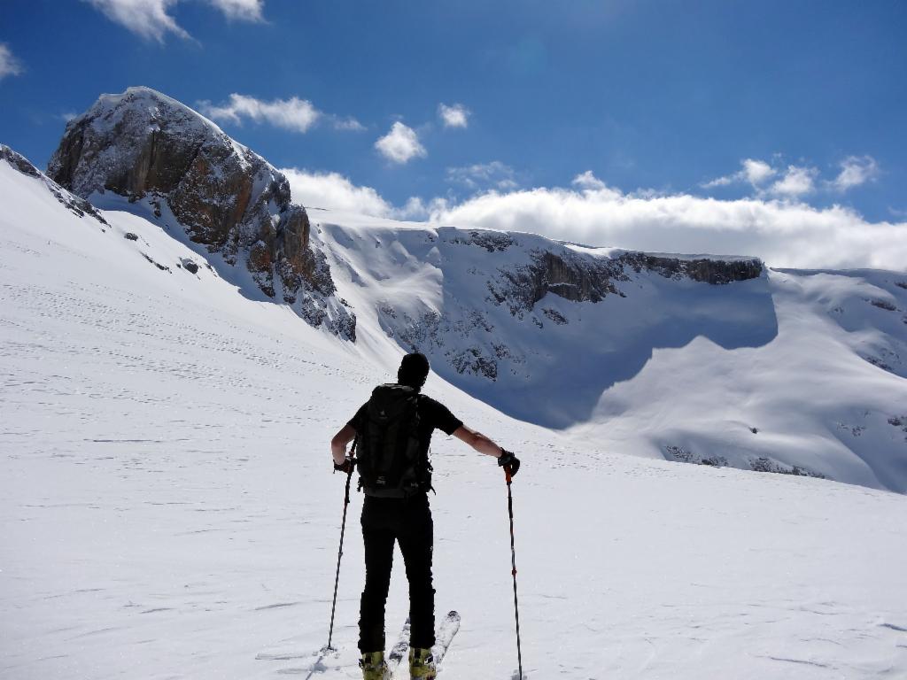 Auf der Cocodain-Scharte, Rote wand links