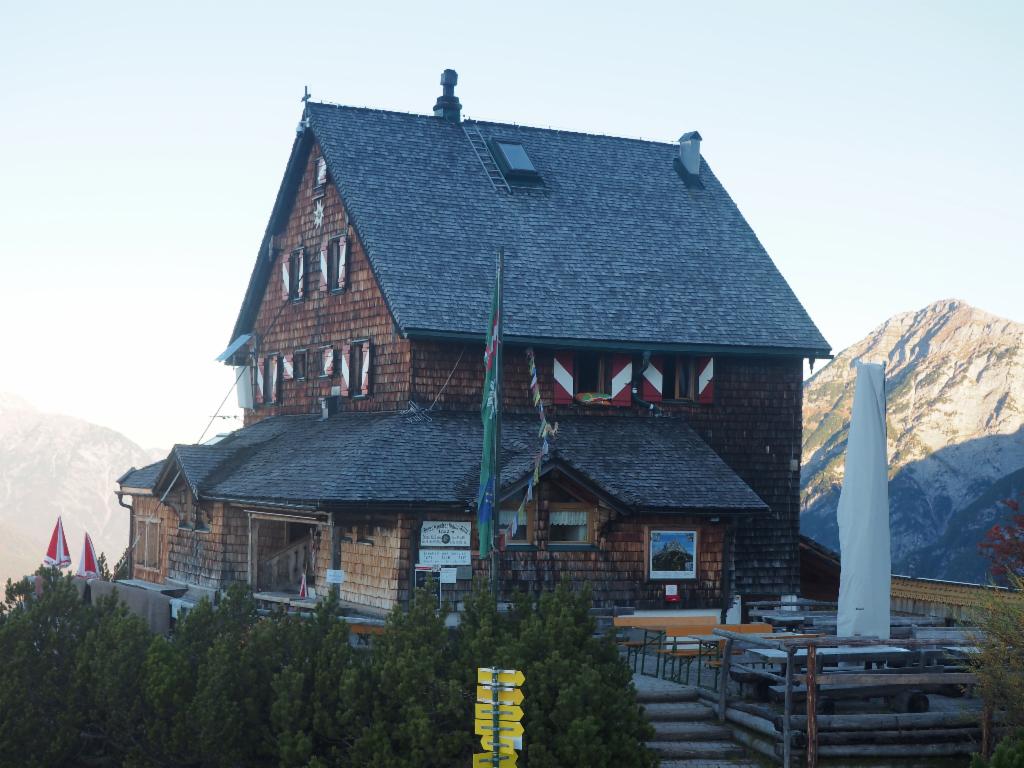 Peter Wiechenthaler Hütte