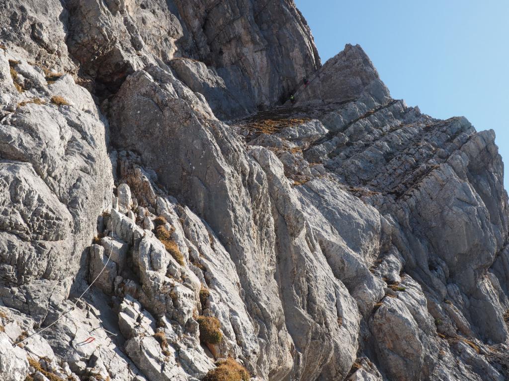 Blick zurück zum unteren Teil des Südwand-Klettersteigs