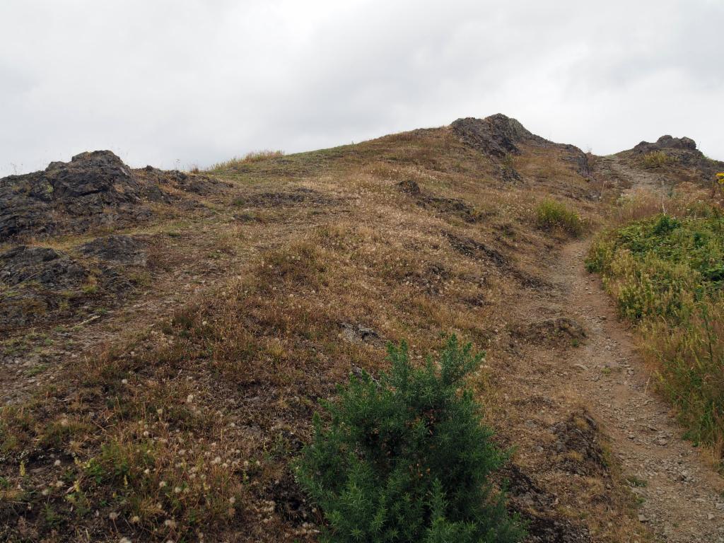 Path to Ragged Stone Hill