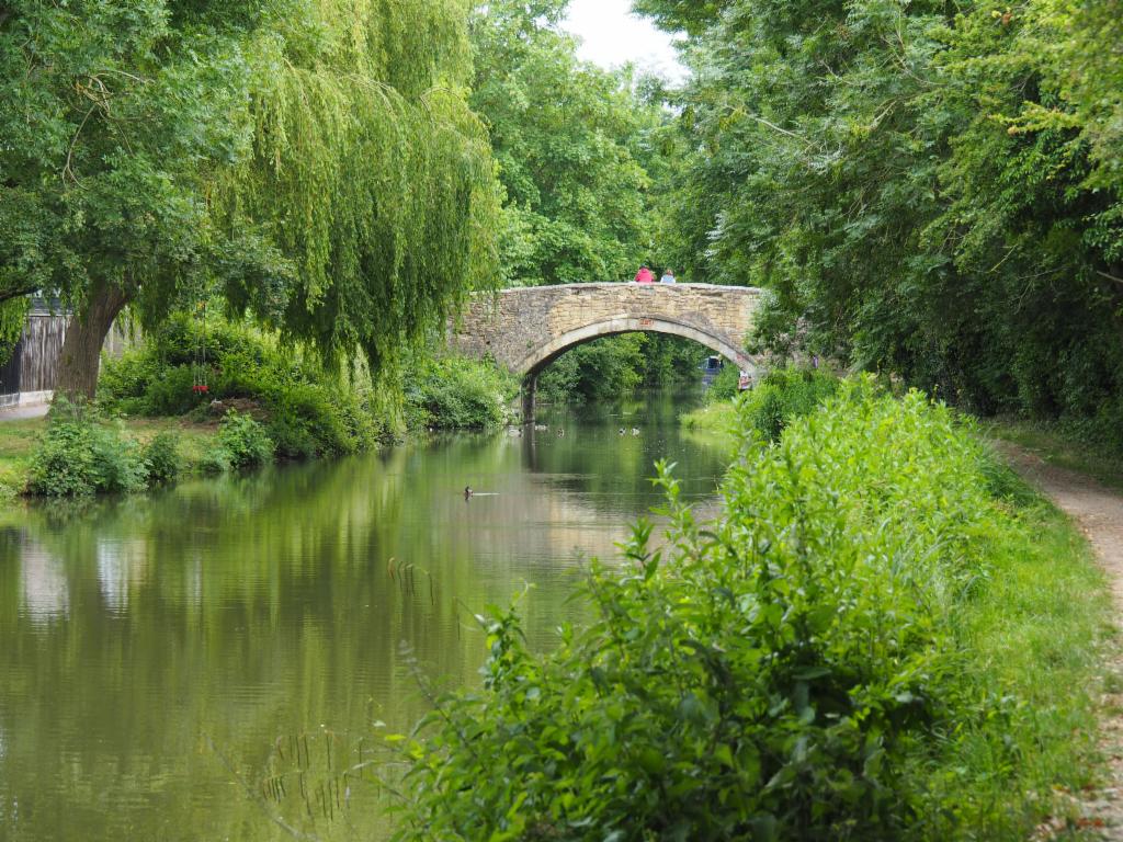 Bridge over the canal near Kidlington