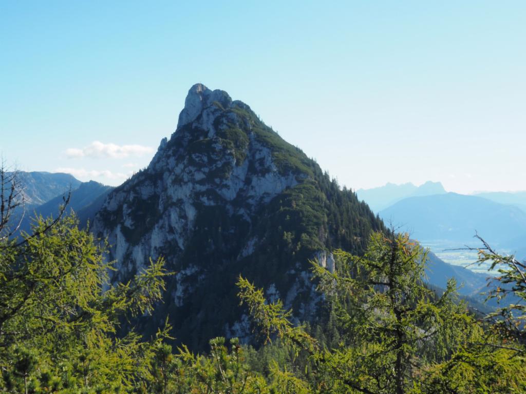 Blick vom Gwöhnlistein in Längsrichtung des Grats zum Hechlstein