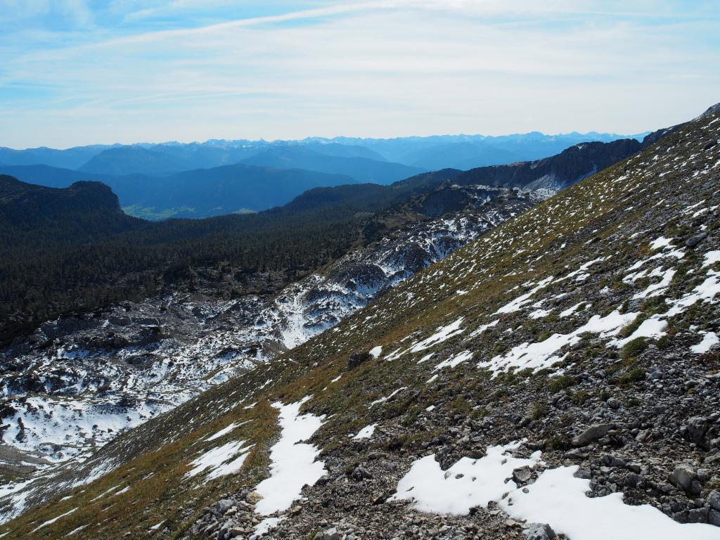 Blick von der Elmscharte über das Hochplateau nach Süden