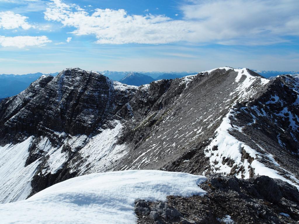 Grat vom Hochmölbing über Kreuzspitze zum Kaminspitz