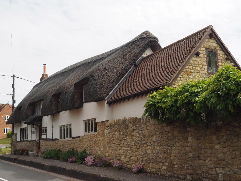 Thatched house in Long Crendon
