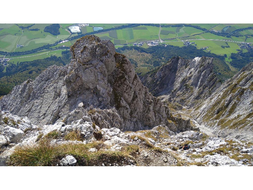 Blick zurück zum Gratkopf, der links über die Platte umgangen wird