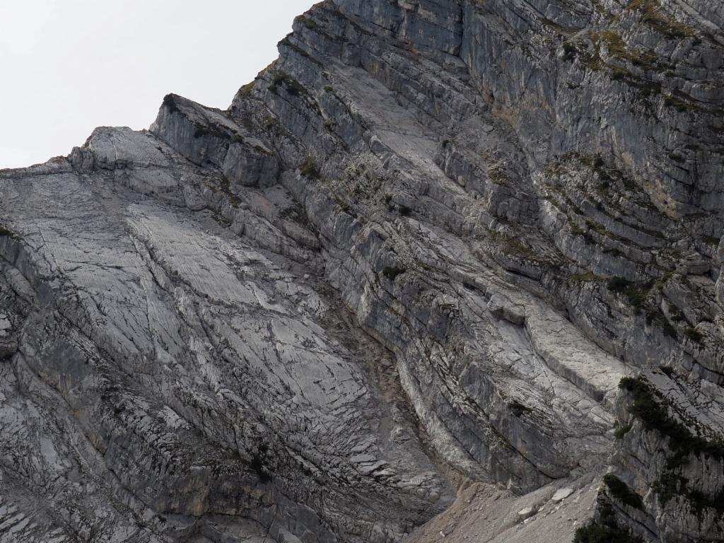 Rampe gesehen vom Abstieg in den Kasten