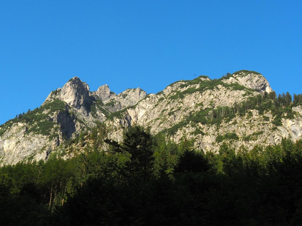 Westwände des Rinnkogels von der Felmayeralm im Abendlicht