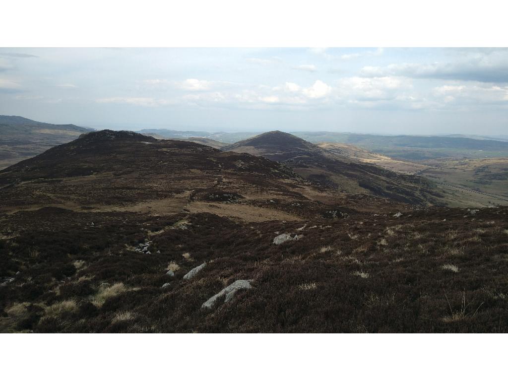 From Pen Llythrig y Wrach towards Craig Ffynnon