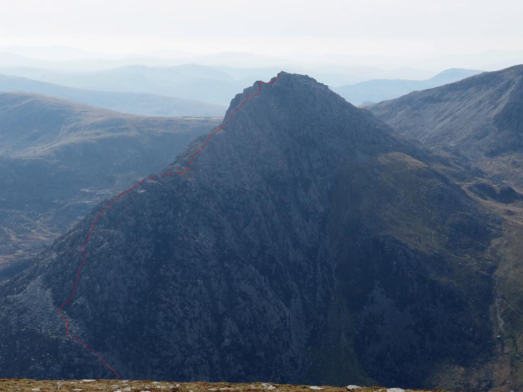 Path along the north ridge to Tryfan