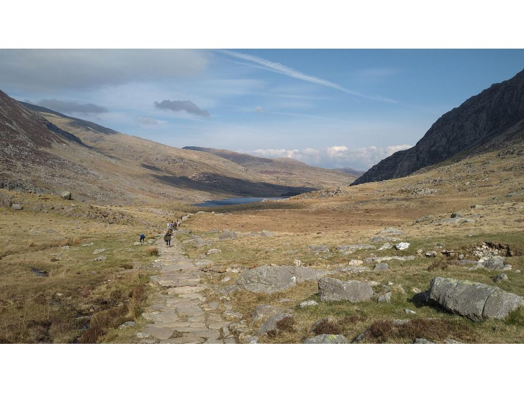 Paved path from Llyn Idwal to Pont Pen-y-benglog