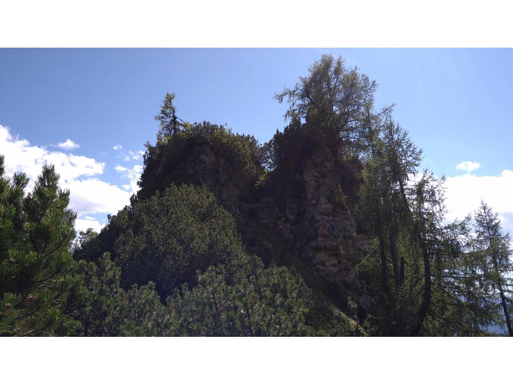 Gegenanstieg durch Schlucht zum Heldenkreuz