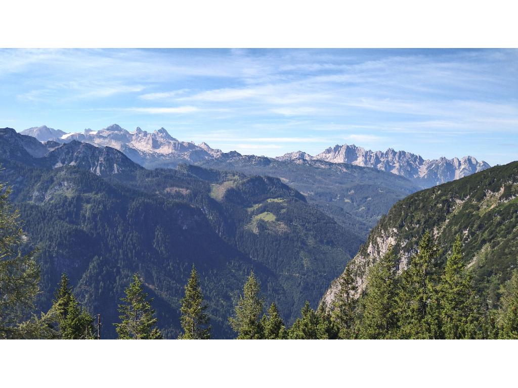 Dachstein und Gosaukamm vom Aufstieg zum Niederen Kalmberg