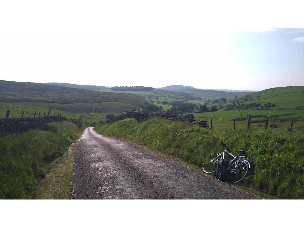 Descent on Nabs Road towards Allgreave