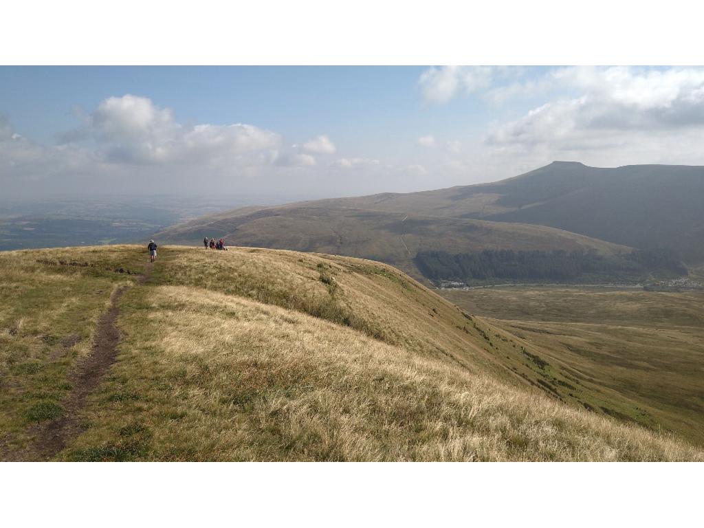 BreconBeacons FanFawr Descent1