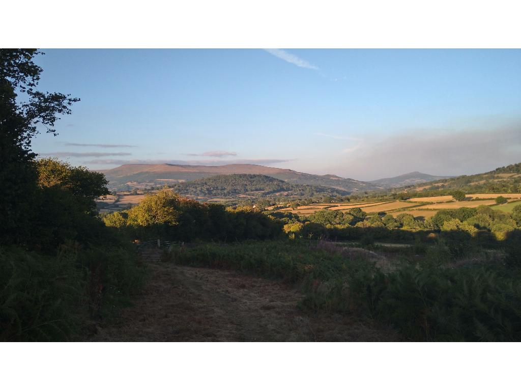 BreconBeacons Llangynidr Sugarloaf1