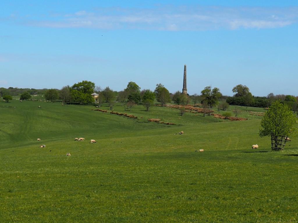 Obelisk on the Silverstone approach path