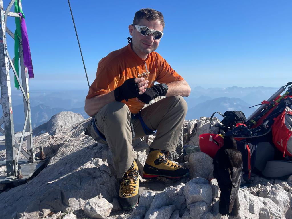 Die Dohle will auch eine Gipfeljause.