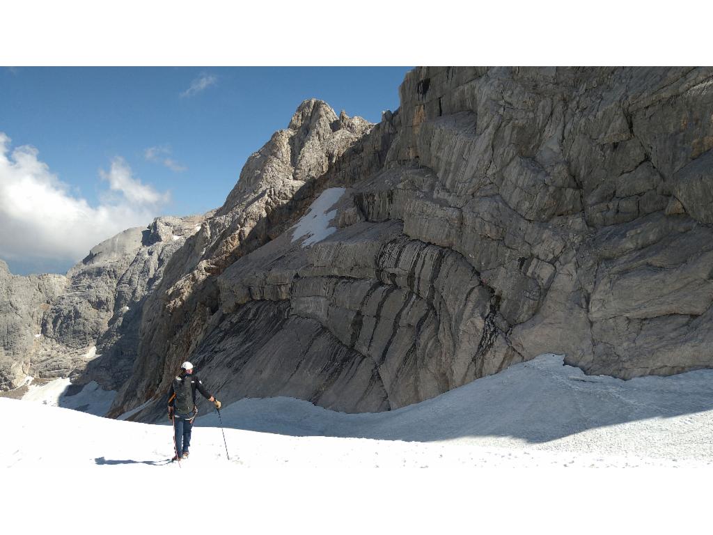 Abschüssige Felsbänder zur Steiner Scharte